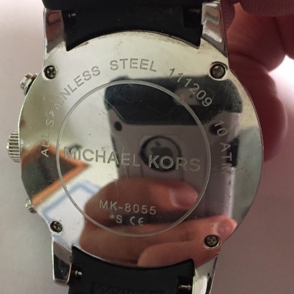 MK-8055 Michael Kors Watch Excelent condition - Picture 4 of 4